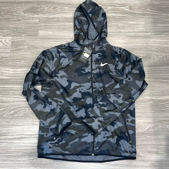 Nike Other - Nike dri-fit jacket. Size L. NWT